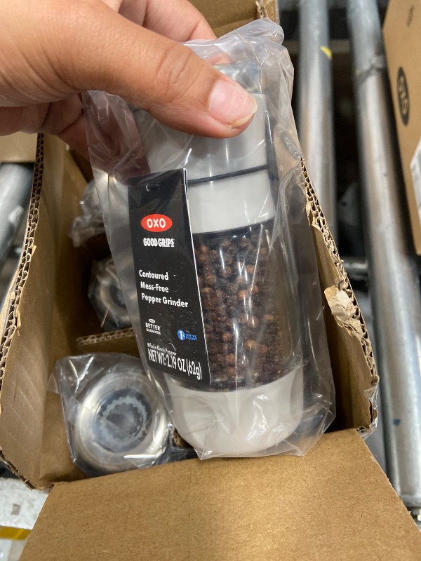 Photo 1 of *** 6 PACK***
OXO
Good Grips Contoured Mess-Free Pepper Grinder, Adjustable Ceramic Grinder with Five Settings, Black Pepper Mill for Home and Kitchen