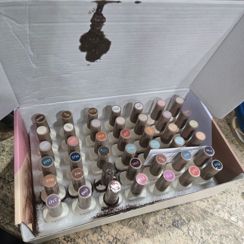 Photo 1 of **ONE LEAKING** 42 pc nail Polish