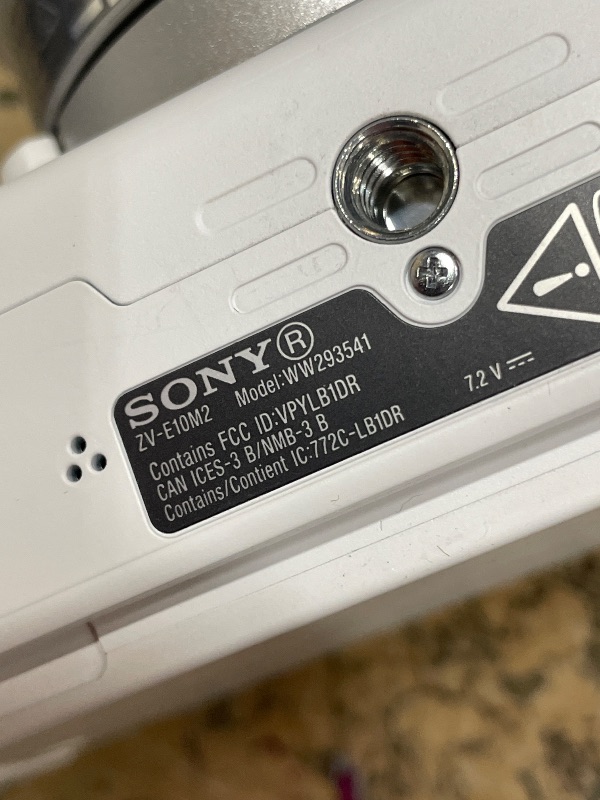 Photo 1 of **MISSING BATTERY, UNABLE TO TEST** Sony Alpha ZVE10 II - APS-C Interchangeable Lens Mirrorless Content Creators’ Camera - White - with Lens