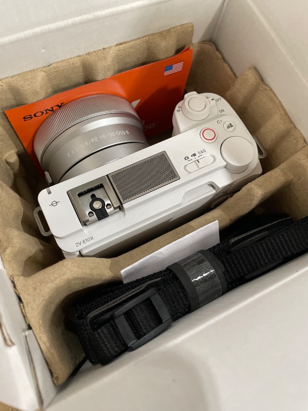 Photo 1 of **MISSING BATTERY, UNABLE TO TEST** Sony Alpha ZVE10 II - APS-C Interchangeable Lens Mirrorless Content Creators’ Camera - White - with Lens