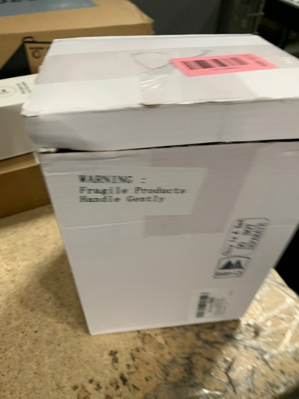 Photo 1 of **Only 35**50 Pcs 6ml Hanging Car Diffuser Bottle Empty Glass Perfume Air Freshener Heart Love Bottle Diffuser Pendant Valentine's Day Essential Oil Fragrance Aromatherapy Ornament (Red)