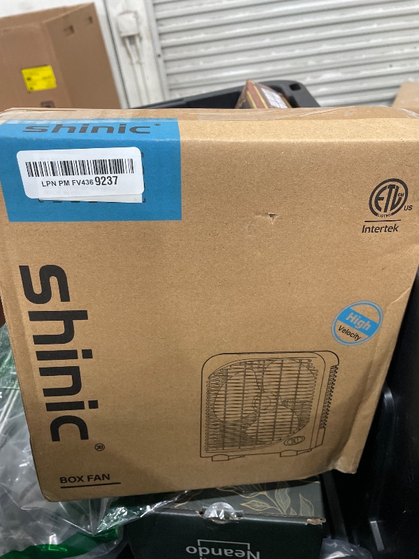 Photo 1 of **FOR PARTS ONLY/ NON-FUNCTIONAL ** shinic 10" Tabletop Box Fan for Bedroom, 2 Speeds, Quiet Table Fan with Strong Airflow, Energy Efficient Small Box Fan, Portable Kitchen Exhaust Fan for Bedroom Bathroom Office Dorm Workshop, White