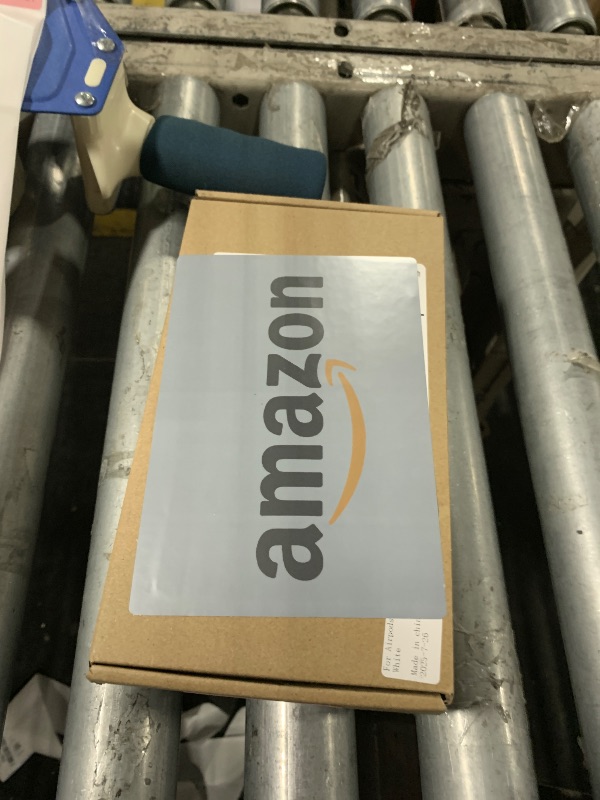 Photo 1 of ?5 in 1? Compatible with Airpods Max 2/1 Smart Case Cover, Sleep Mode Compatible, for Apple AirPod Max Headphones Case Soft Leather & Silicone Four-Piece Set Protective Accessories Portable, White