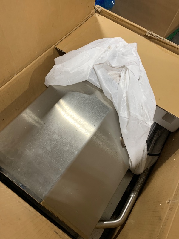 Photo 1 of ** VEREY USED / DIRTY**Hygrill 32-Inch Built In Grill, Stainless Steel 4-Burner Grill Head for Outdoor Kitchen, Natural Gas