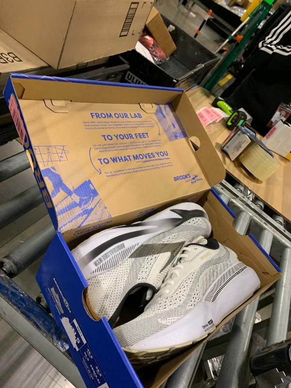 Photo 1 of **USEDD**Brooks Men’s Adrenaline GTS 24 Supportive Running Shoe - White/Black/Pelican - 11.5 Medium