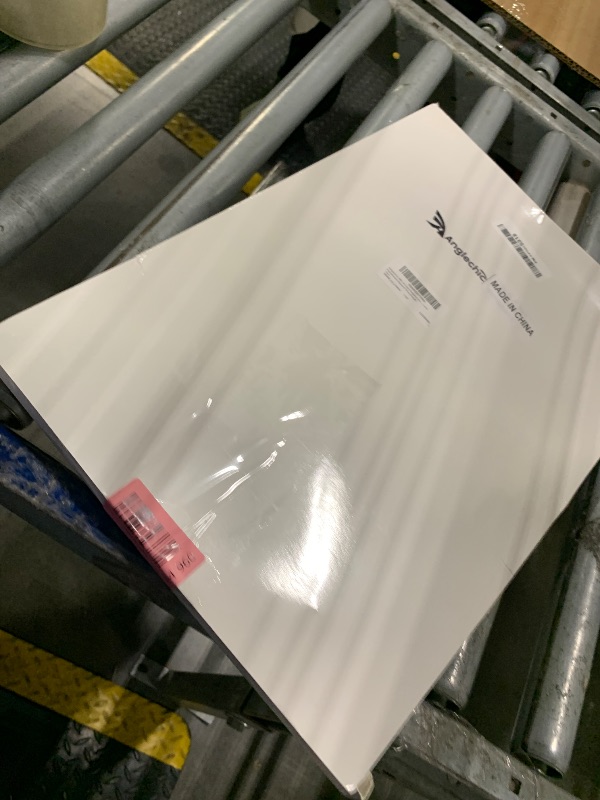 Photo 1 of ****MINOR DAMAGE**** Anglechic Christmas Angel Hanging Sign Wooden Praying Angel Door Sign Xmas Wall Plaque Decoration Christmas White Nativity Set for Xmas Fireplace Home Indoor Outdoor Decor