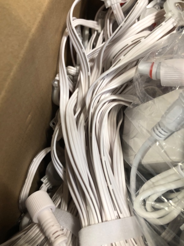 Photo 1 of *USED*
Outdoor Lights for House, 200ft Smart RGB LED Lights Outside with 16 Million DIY Colors, IP67 Waterproof Eternity Eaves Lighting for Christmas Halloween Holiday Daily Decorations