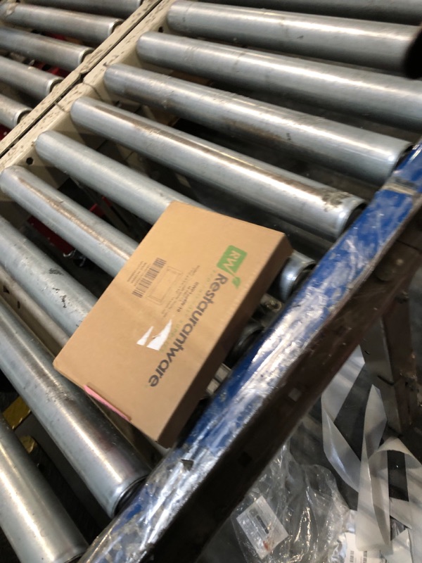 Photo 1 of Restaurantware Moderna 7.5 x 5.3 Inch Premium Disposable Plates 10 Rectangular Plastic Plates For Parties - Durable Heavy-duty White Plastic Dinner Plates For Warm And Cold Foods