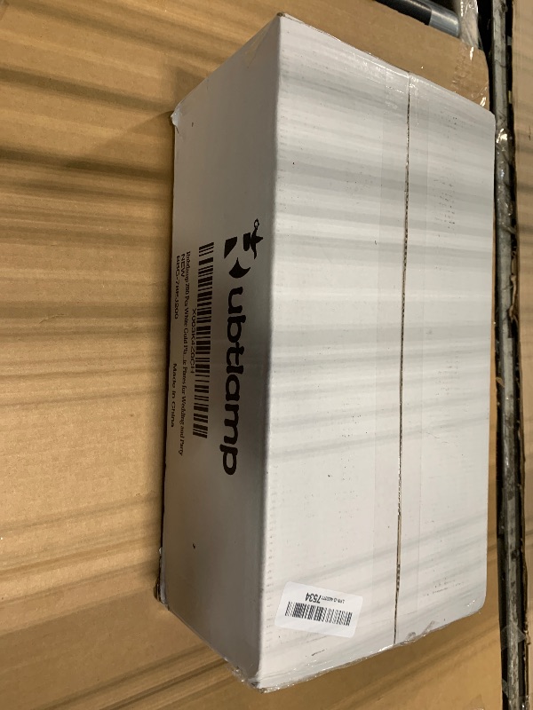 Photo 1 of *** NO FORKS *** Rubtlamp 200Pcs Gold Plastic Dessert Plates,White Appetizer Platos with Gold Disposable Forks, Fancy Small Dessert/Cake Plates Include 100pcs 7.5" Salad Platos, 100pcs 7.6" Plastic Forks for Party