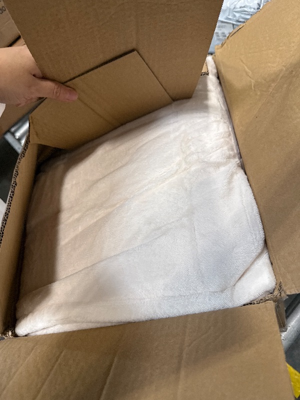 Photo 1 of ***SIMILAR PRODUCT*** Electric Heated Blanket Queen Size 84"x90", Soft Flannel with Dual Controllers & Overheat Protection, 6 Adjustable Heat Settings & 10-Hour Auto-Off Timer, Fast Heating for Winter Comfort, Camel