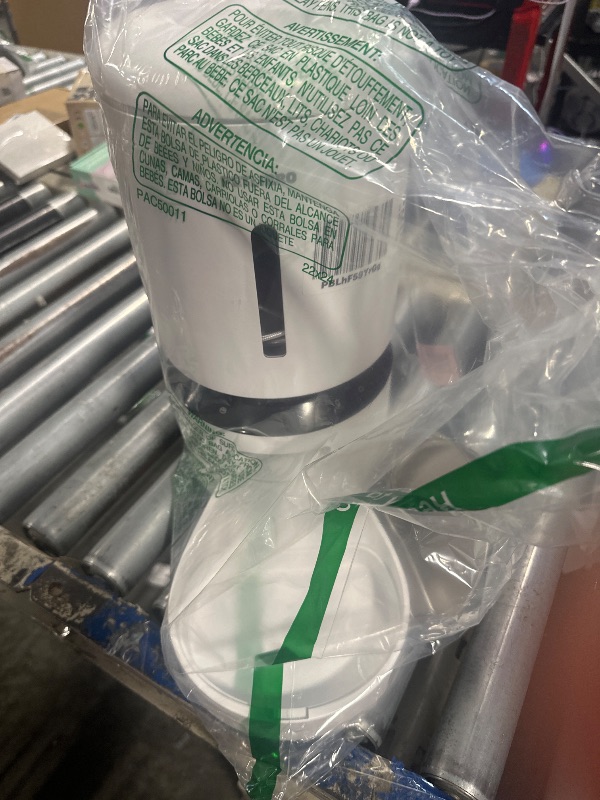 Photo 1 of PETLIBRO Automatic Cat Feeder with Camera, 1080P HD Video with Night Vision, 5G WiFi Pet Feeder with 2-Way Audio, Low Food & Blockage Sensor, Motion & Sound Alerts for Cat & Dog Single Tray