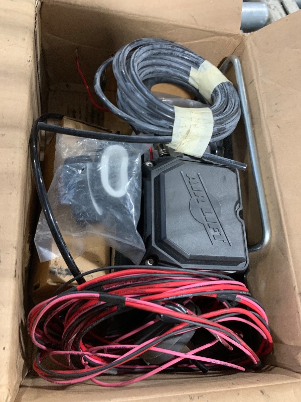 Photo 1 of ****VERY USED**** Air Lift WirelessOne 2nd Generation + EZ Mount On-Board Air Compressor with Mobile App - 25980EZ