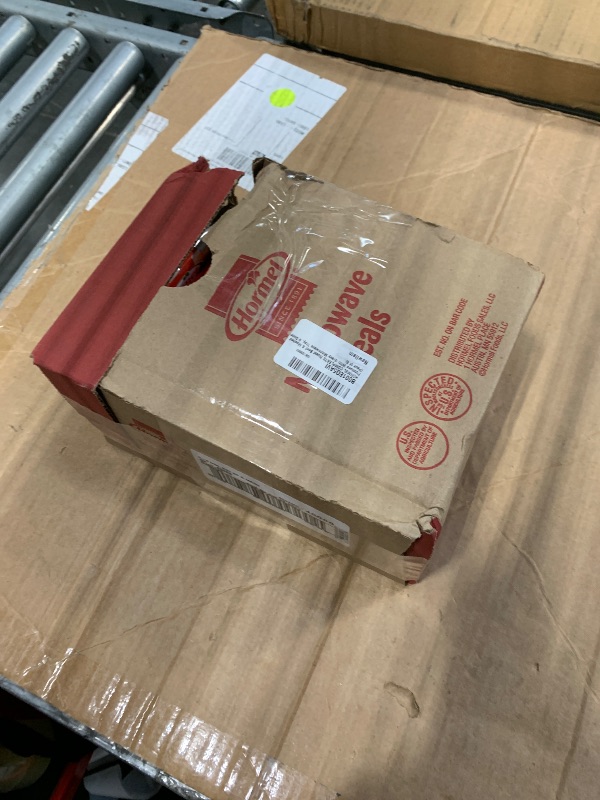 Photo 1 of ***** BB 04/22/2027***** HORMEL COMPLEATS Roast Beef & Mashed Potatoes With Gravy Microwave Tray, 9 Ounce (Pack of 6)