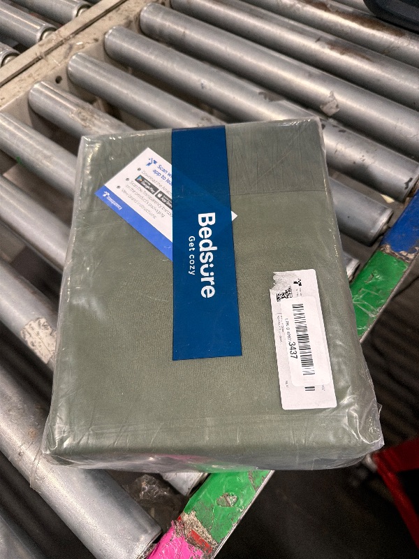 Photo 1 of **MISSING PILLOW COVERS** Bedsure Queen Sheet Set - 4 Pieces Soft Queen Size Sheets - Breathable & Cooling - Hotel Luxury - Easy Care Polyester Microfiber Bedding for Women, Men, Olive Green