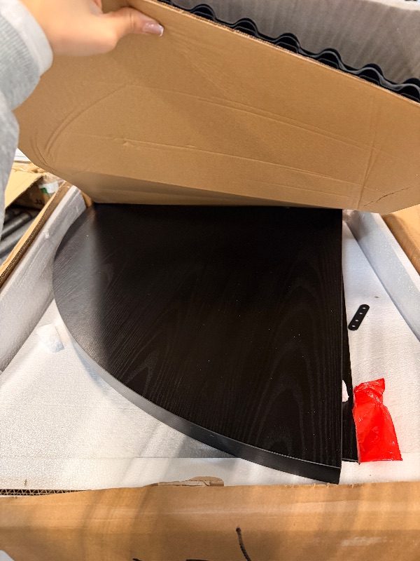 Photo 1 of ****JUST THE TABLE****NO CHAIRS**** NO SILLAS SOLO LA MESA**** GarveeHome 47Inch Round Dining Table for 4-6 People, Black Dining Room Table with Sturdy Waveform Metal Pedestal Base, Industrial Circle Kitchen Table for Dining Room, Kitchen