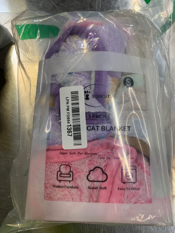 Photo 1 of 1 Pack 3 Puppy Blankets Super Soft Warm Sleep Mat Bone Print Cute Blanket Fluffy Premium Fleece Pet Blanket Flannel Throw Dog Blankets for Small Dogs Puppy Cat,Small(23"x15")