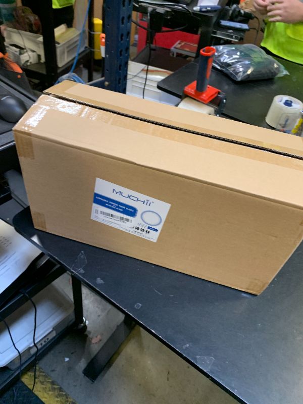 Photo 2 of 300 CT DISPOSABLE PLATES 