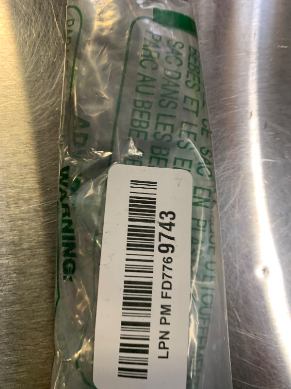 Photo 1 of 10Pack 1 Inch Small Carabiner Clip Metal Tiny Oval Carabiner Spring O Rings Hooks for Paracord Lanyard Keychain, Car Key Rings Hook, Dog Tag Clips, Purse Keychain Replacement (Gunmetal Black)