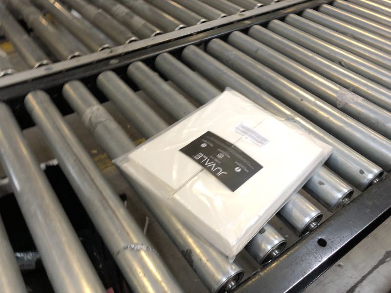 Photo 1 of 100 Piece Cotton Stationery Paper and Envelopes Set for Writing Letters, Wedding Invitations, Resume (Ivory, 8.5 x 11 In) - Resume Paper with Envelopes