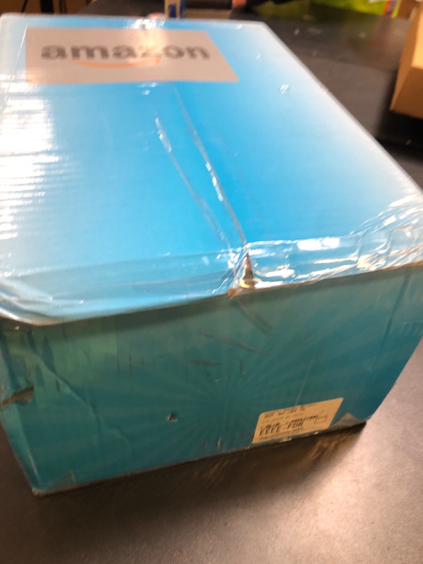 Photo 1 of 100 Count 22” x 22” Super Absorbency Disposable Underpads, Leakproof Quick Drying Disposable Pads for Baby, Puppy and Adults, Puppy Pads, Cat Pee Pads for Dogs, Potty Puppy Training Pads