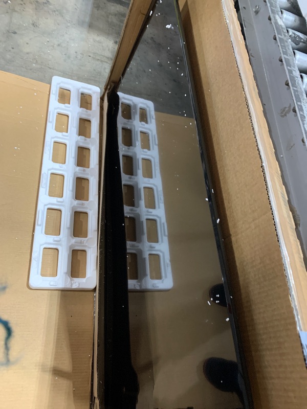 Photo 1 of TV IS BROKEN PARTS ONLY LG 55-Inch Class OLED AI 4K B5 Series Smart TV w/Dolby Atmos, Dolby Vision, HDR10, AI Super Upscaling 4K, Filmmaker Mode, Wow Orchestra, Alexa Built-in (OLED55B5PUA.AUSZ, 2025)TV IS BROKEN PARTS ONLY