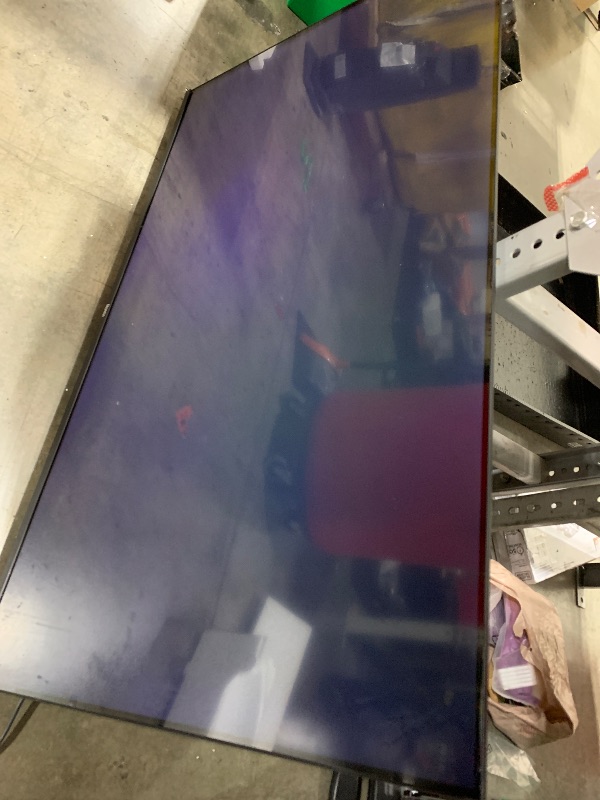 Photo 1 of WONT PASS BLUE SCRREN PARTS ONLY  Roku Smart TV 2025 – 50-Inch Select Series, 4K HDR TV – RokuTV with Enhanced Voice Remote – Flat Screen LED Television with Wi-Fi for Streaming Live Local News, Sports, Family Entertainment