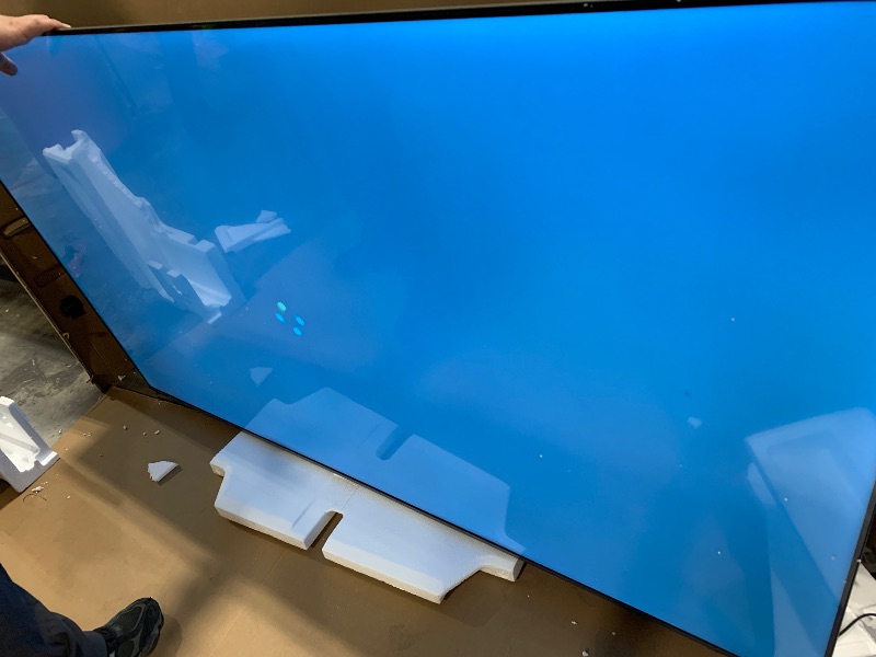 Photo 1 of Samsung 85-Inch Class Crystal UHD U8000F 4K Smart TV (2025 Model) Endless Free Content, Crystal Processor 4K, MetalStream Design, Knox Security, Alexa Built-in