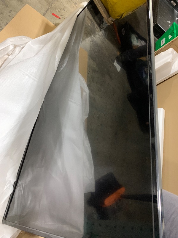 Photo 1 of NO CABLES UNABLE TO TEST Samsung 65-Inch Class Crystal UHD U8000F 4K Smart TV (2025 Model) Endless Free Content, Crystal Processor 4K, MetalStream Design, Knox Security, Alexa Built-in