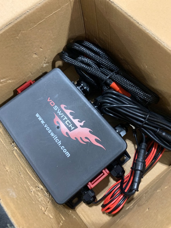 Photo 1 of Voswitch UV100 8 Gang Programmable Switch Panel Power Control System for Truck UTV Side by Side Boat 12V Battery Use