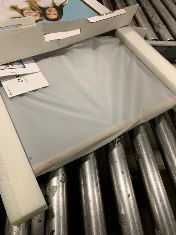 Photo 1 of Dragon Touch Large Digital Picture Frame 21.5 inch Screen WiFi Digital Photo Frame Display, 32GB Storage, Auto-Rotate, Share Photos via App, Email, Cloud, Classic 21?Not Touchscreen?