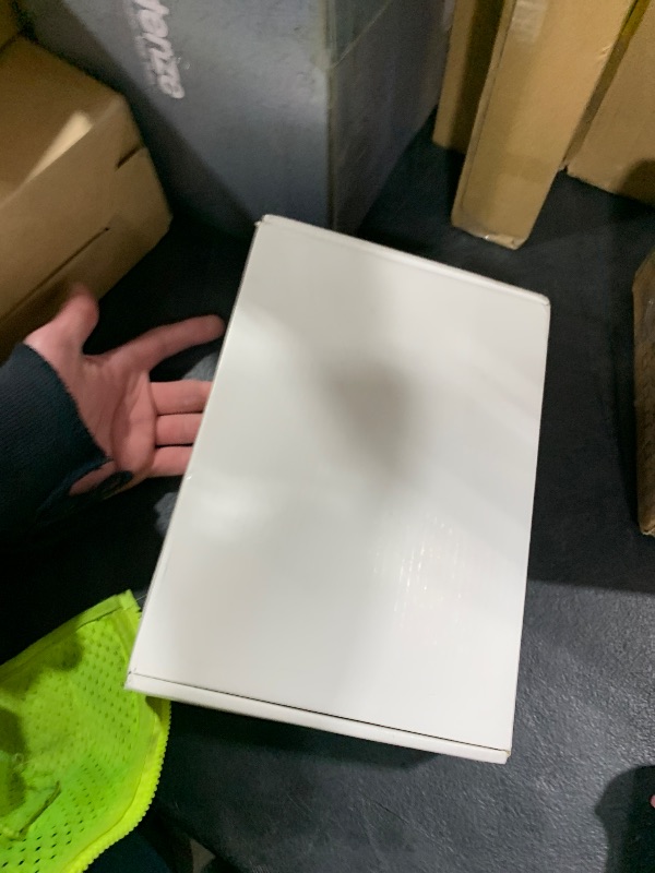 Photo 1 of 100 Pack White Blank Cards and 100 Pack Envelopes 4x6, Note Greeting Cards and Envelopes Set, Folded Cardstock with Self-Seal Envelope for DIY Greeting Thank you Cards, Invitations in All Occasions