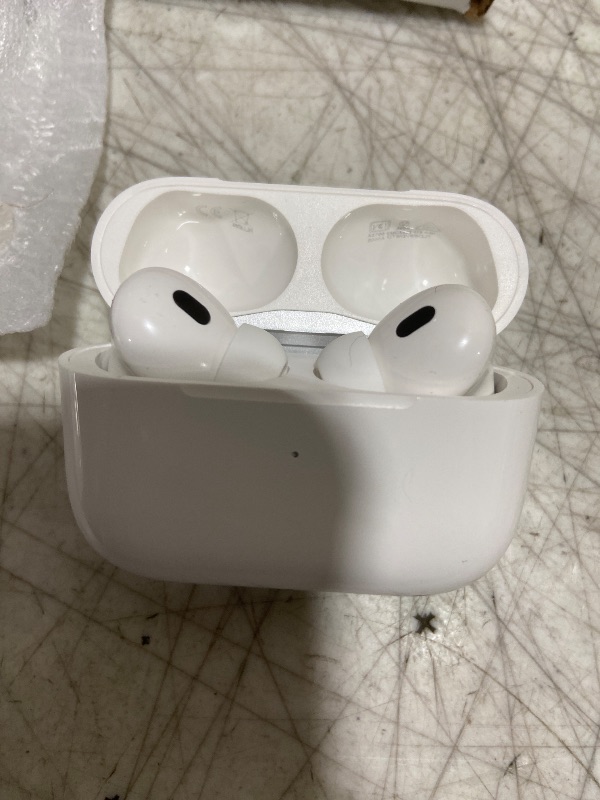 Photo 1 of Apple AirPods Pro (2nd generation) with MagSafe Charging Case (USB-C) (Renewed)
