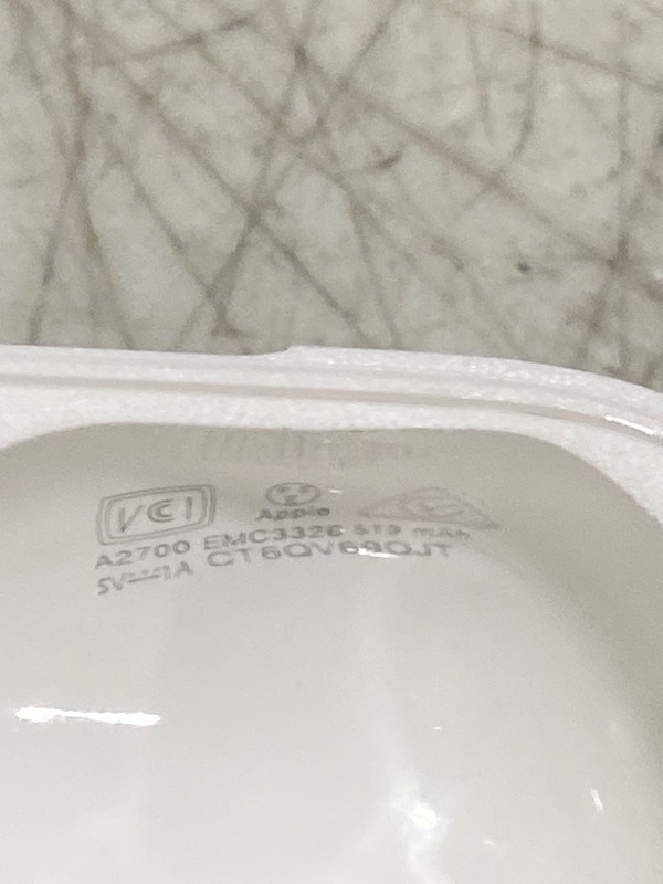 Photo 1 of Apple AirPods Pro (2nd generation) with MagSafe Charging Case (USB-C) (Renewed)