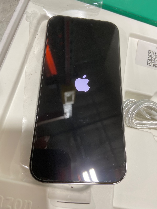 Photo 1 of Apple iPhone 16 Pro, US Version, 512GB, White Titanium - Unlocked (Renewed Premium)