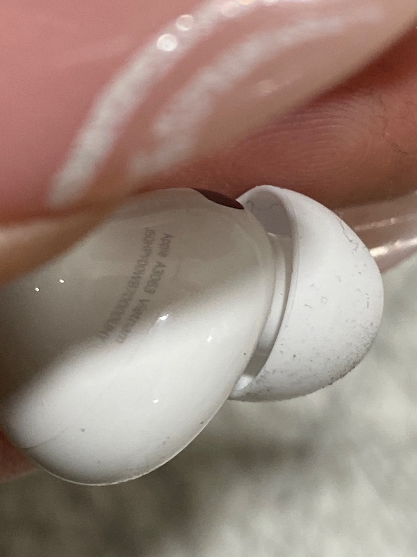 Photo 1 of Apple AirPods Pro 3 Wireless Earbuds, Active Noise Cancellation, Live Translation, Heart Rate Sensing,Hearing Aid Feature,Bluetooth Headphones,Spatial Audio, High-Fidelity Sound, USB-C Charging, White