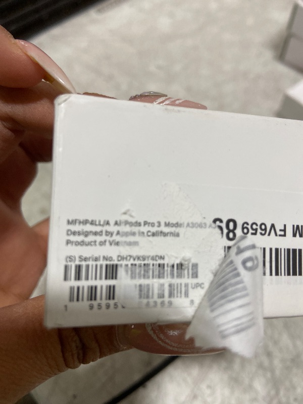 Photo 1 of Apple AirPods Pro 3 Wireless Earbuds, Active Noise Cancellation, Live Translation, Heart Rate Sensing,Hearing Aid Feature,Bluetooth Headphones,Spatial Audio, High-Fidelity Sound, USB-C Charging, White