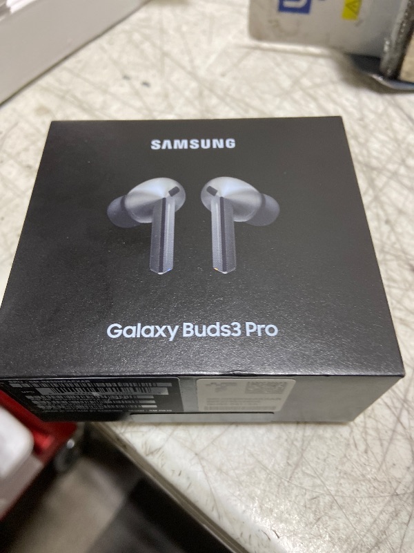 Photo 1 of Samsung Galaxy Buds 3 Pro AI True Wireless Bluetooth Earbuds, Noise Cancelling, Sound Optimization, Redesigned Comfort Fit, Silver [US Version, Amazon Exclusive, 2Yr Warranty]