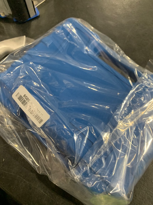 Photo 1 of UTMALL Engine Crankshaft Pulley Holding Camshaft Timing Locking Tool Set for Jaguar/Land Rover Evoque 2.0T /Ford 2.0 SCTi Ecoboost Ti-VCT Mondeo Focus