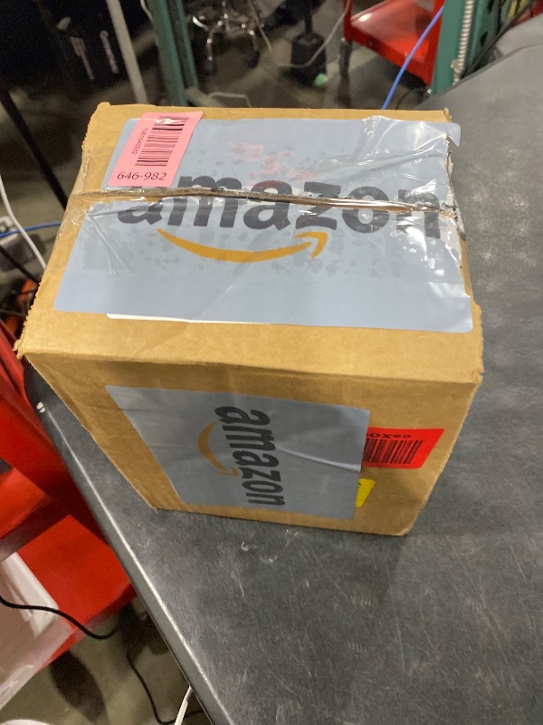 Photo 1 of iRobot Authentic Replacement Parts-Hard Floor Cleaner Concentrate Compatible with Roomba 100, 200, 400, 500 Combo series, Combo i5, i5+, j5, j5+, j7+, j9+, 10 Max, Essential & Braava 240, m6 (6 Pack)