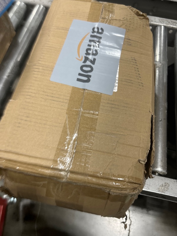 Photo 1 of Veiuwa 36 Pcs Red Pillar Candles Bulk Set?Hurricane Candles?3 Different Lengths (12 Each)?Dripless Unscented Smokeless?Gives You a Better Atmosphere When Organizing Wedding or Event Party.