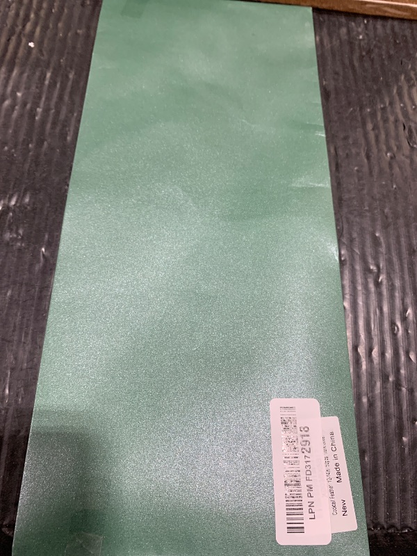 Photo 1 of THARAHT 50PCS Rooster Coque Tail Feathers Bulk Natural 12-14Inch 30-35cm for Crafting Wedding Fly Tying Feather Party Performances DIY Decoration Rooster Tail Feather,Dark Green