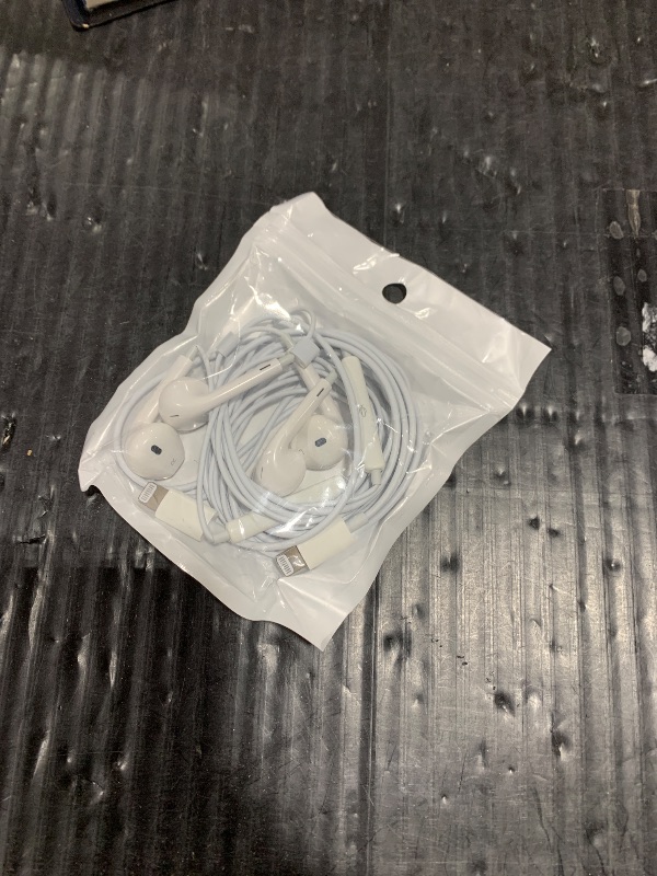 Photo 1 of 2Pack Wired Headphones for iPhone Ear buds with Lightning Connector(Built-in Microphone & Volume Control) Earbuds for iPhone 14/13/12/11/XR/XS/X/8/7/Pro/Pro Max?Official Certified Earphones?-Plug&Play