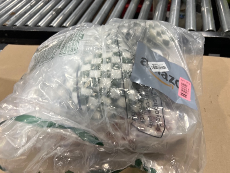 Photo 1 of Windkream 8 Pcs Checkered Large Bath Towels Bulk 27.56 x 55.12 Inch Soft Colorful Bath Towels Checkered Towels for Bathroom Spa Shower Gifting Hotel Gym Beach Pool