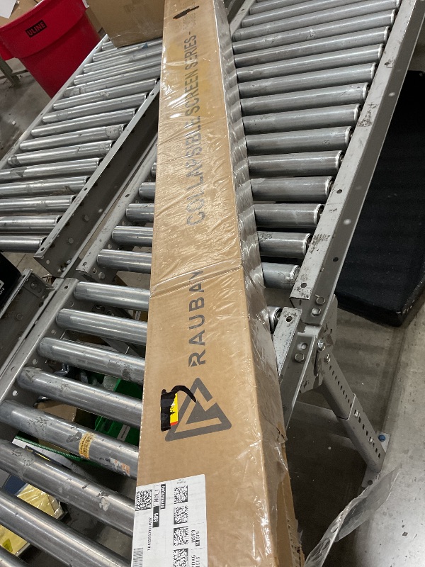 Photo 1 of Retractable screen 