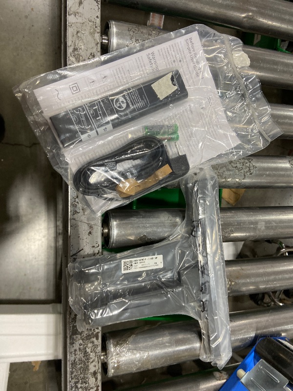 Photo 1 of Samsung 65-Inch Class Crystal UHD U8000F 4K Smart TV (2025 Model) Endless Free Content, Crystal Processor 4K, MetalStream Design, Knox Security, Alexa Built-in **SALVAGE FOR PARTS ONLY**