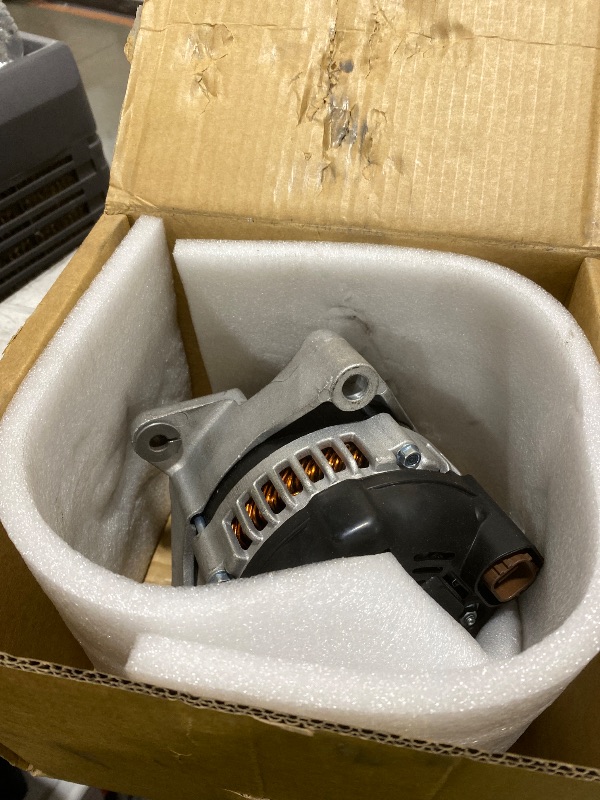 Photo 1 of DrCax Alternator 13994N Compatible with Lexus GX470 LX470 2006-2007 Toyota 4Runner 2003-2009 Land Cruiser 2005-2007 Sequoia Tundra 4.7L V8 Replace 11198N 13983R 270600F040 1042103380 1042103440