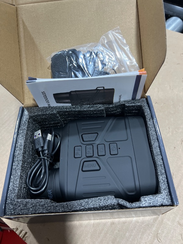 Photo 1 of NON FUNCTIONAL - PARTS ONLY ----------------------------------------------HEXEUM Night Vision Goggles, 4K Night Vision Binoculars for Adults with 5000mAh Battery, 3" HD Screen & 32GB Card for Hunting, Wildlife Observation, Security