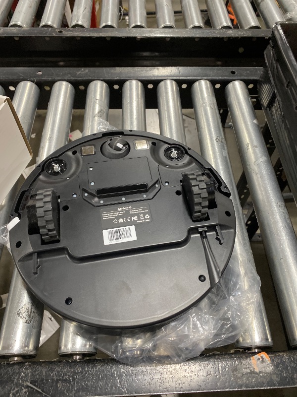 Photo 1 of UMMUND Robot Vacuum and Mop Combo DLV