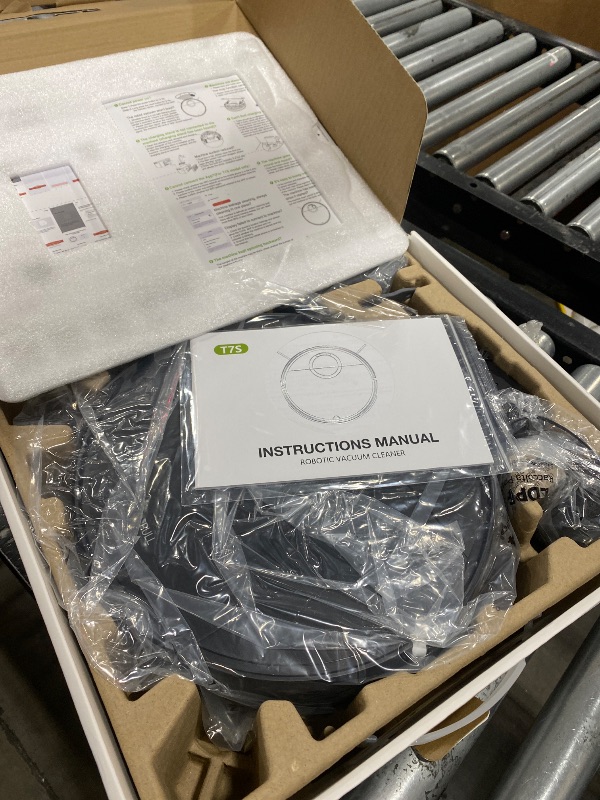 Photo 1 of UMMUND Robot Vacuum and Mop Combo DLV