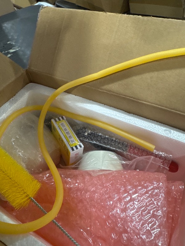 Photo 1 of 1000ml Vacuum Filtering Kit,Includes 1000mL Filtering Flask, Hand-held Vacuum Pump, 80mm Buchner Funnel,100 Pcs Filter Paper, Rubber Tubing, Stopper Set and 1 Brush